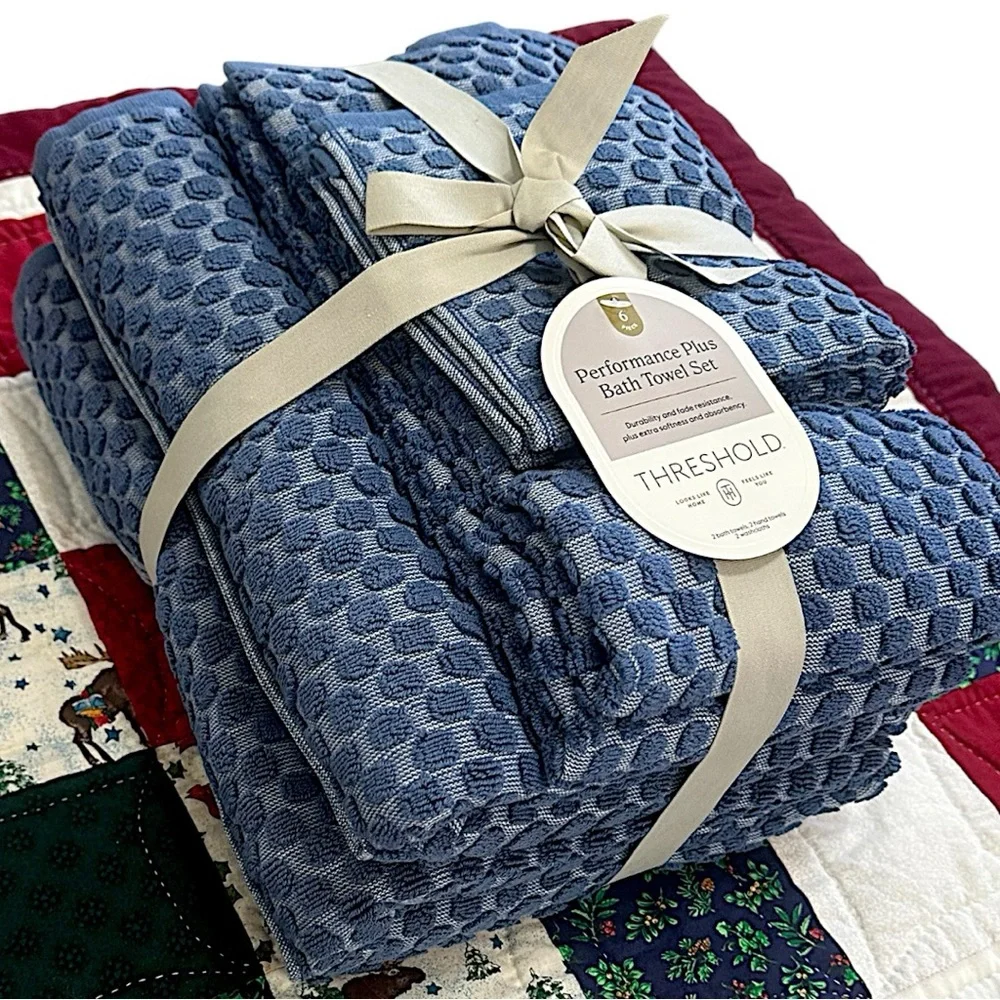 New Threshold 6 Pc Luxury Bath Towel Set Built in Hook Loops Textured Blue